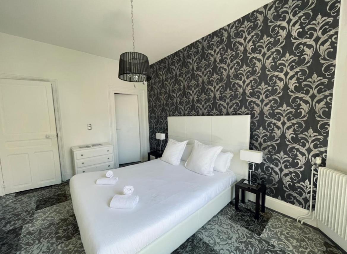 Coeur de ville T2 lumineux raffiné et élégant : résidence Lonchamp Vichy Exterior foto